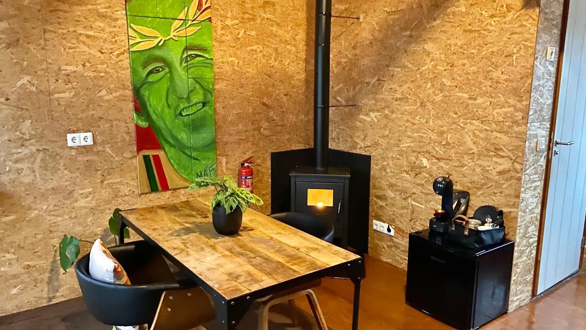 Off-Grid Boat Experience - Stay Zero Footprint Утрехт