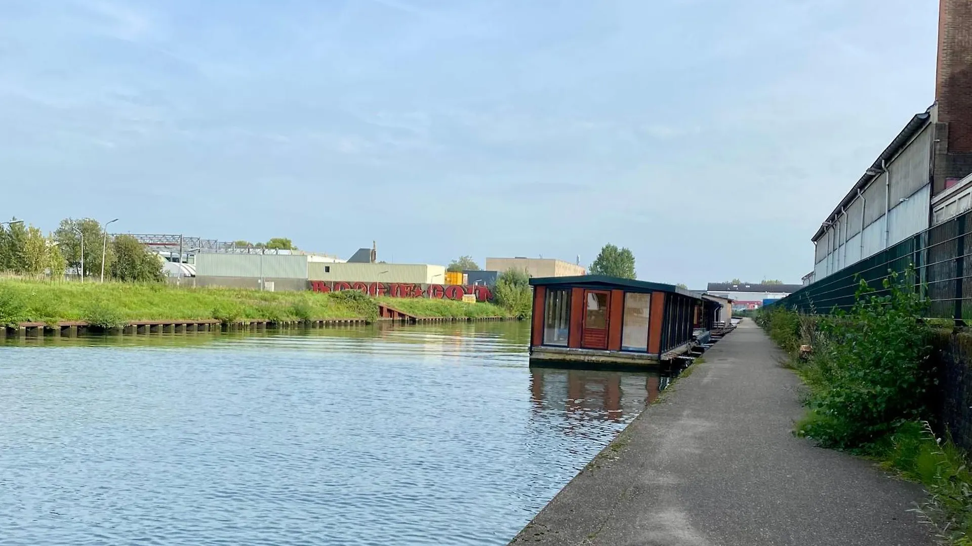 Off-Grid Boat Experience - Stay Zero Footprint Утрехт Ботель